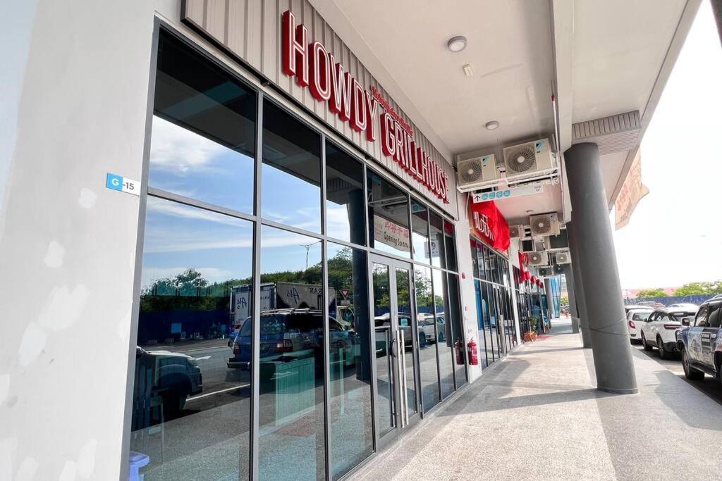 Apartment Jq Jesselton Quay Little Angel New Cityseaview Lv29 Netflix 6pax Kota Kinabalu