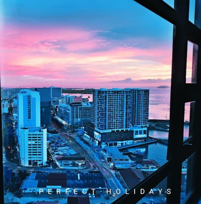 Jq Jesselton Quay Little Angel New Cityseaview Lv29 Netflix 6pax Apartment